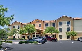 Comfort Inn & Suites Northeast - Gateway